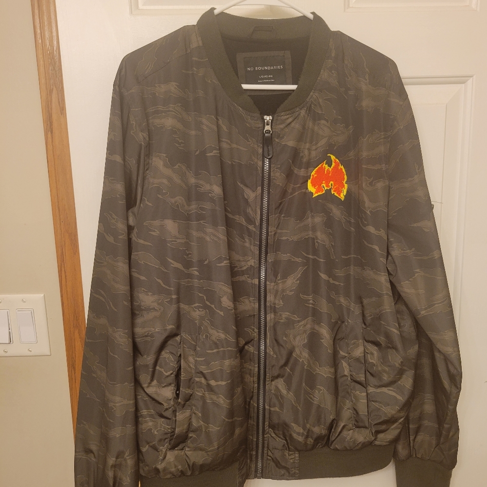 Custom lightweight Wutang Bomber Jacket. color Green Camoflouge Size large 42-44